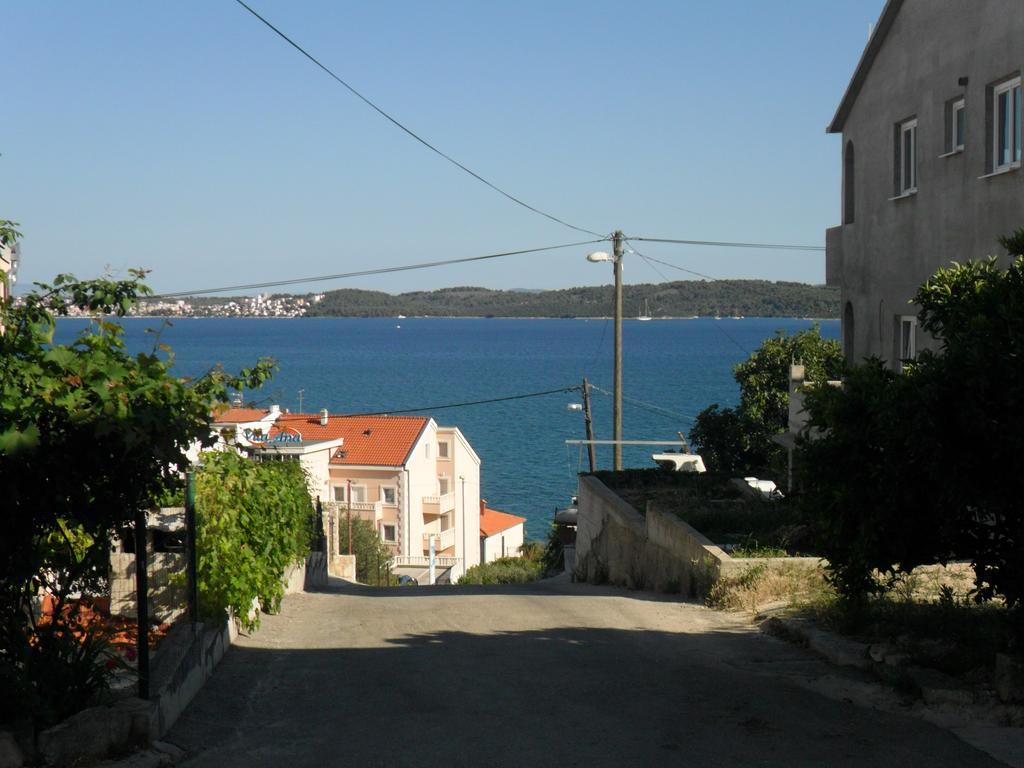 Apartments Valjan Trogir Exterior photo